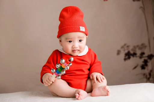 哈尔滨宝宝几个月戴银手镯好 哈尔滨宝宝几个月戴银手镯好