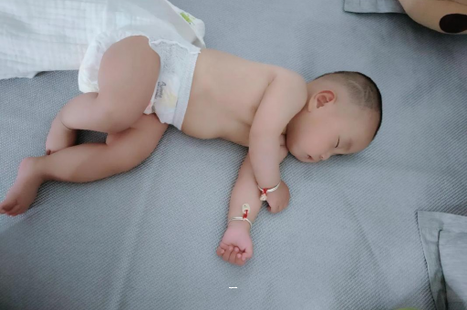 哈尔滨宝宝大便干拉不出来